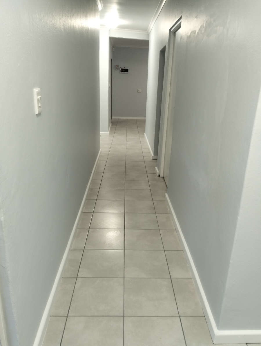 To Let 3 Bedroom Property for Rent in Rustdal Western Cape